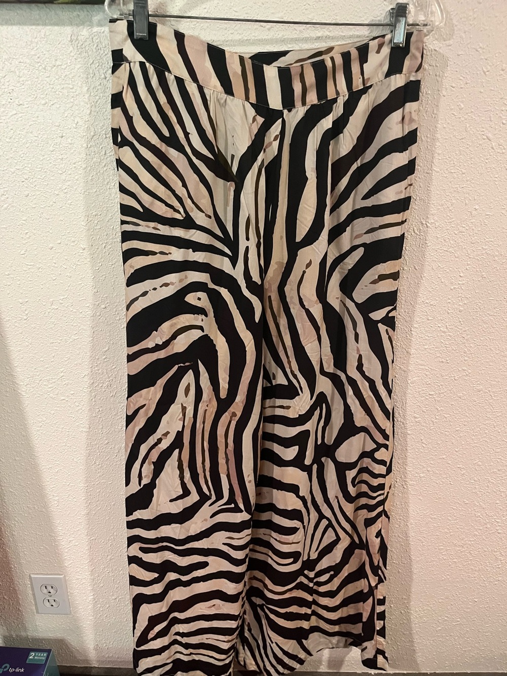Venus Zebra Print Wide Leg light weight, side zip - Black & Cream SZ 14